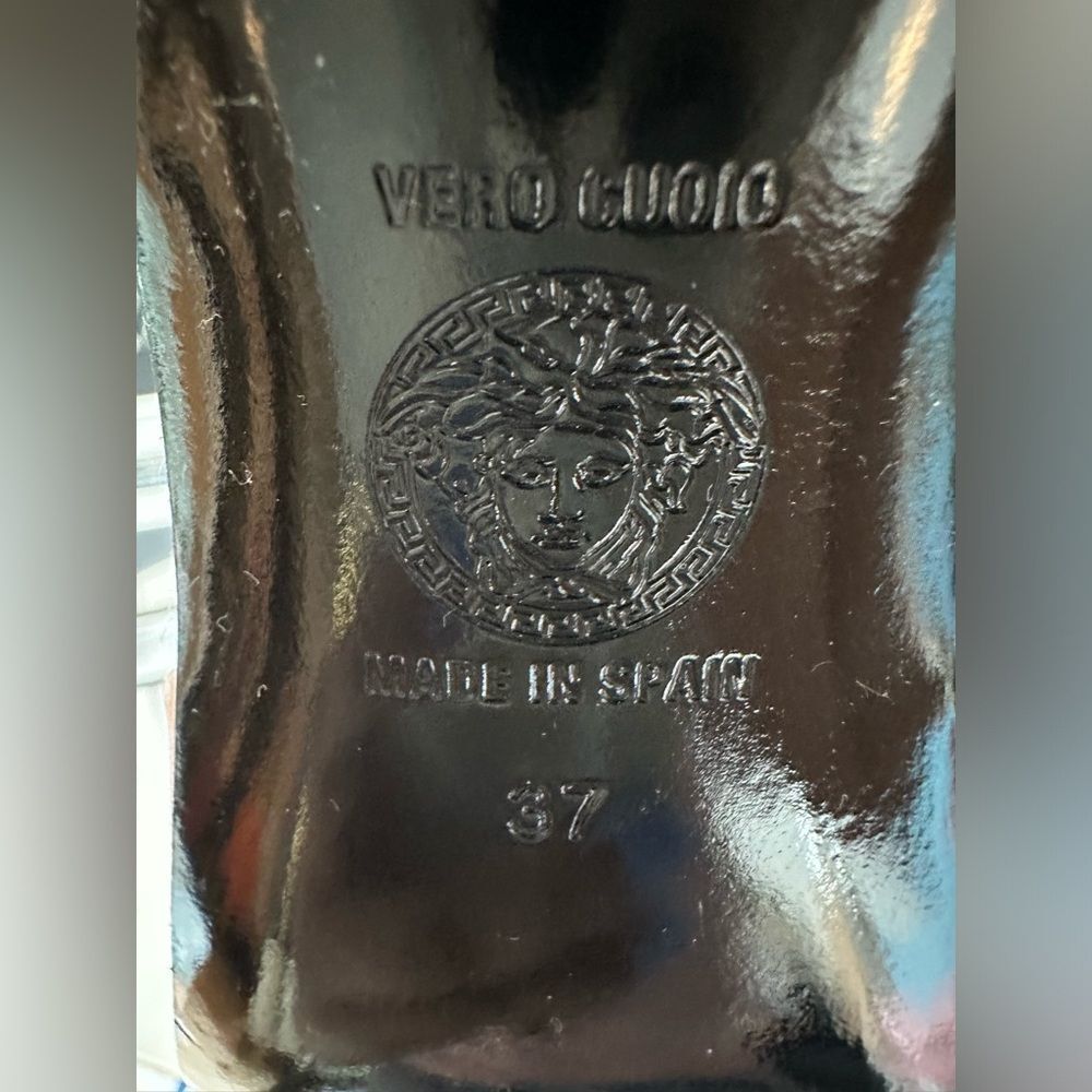 Versace Pumps - Picture 5 of 9